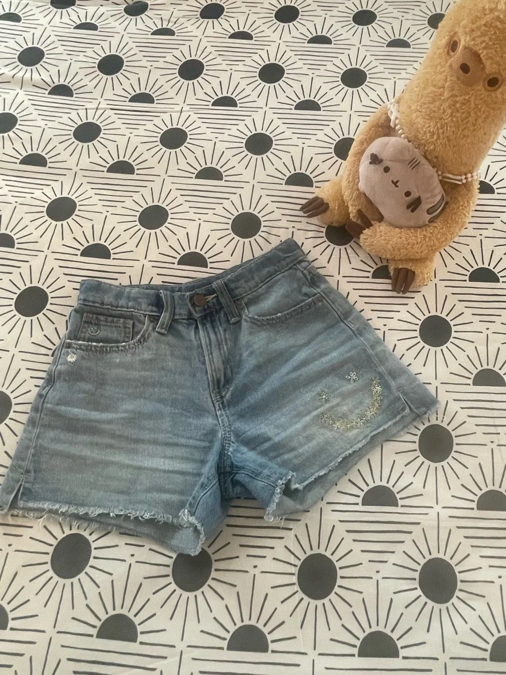 Fun Old Navy Embroidered Light Blue Denim Shorts (Girl’s Sz 14) FINAL PRICED
